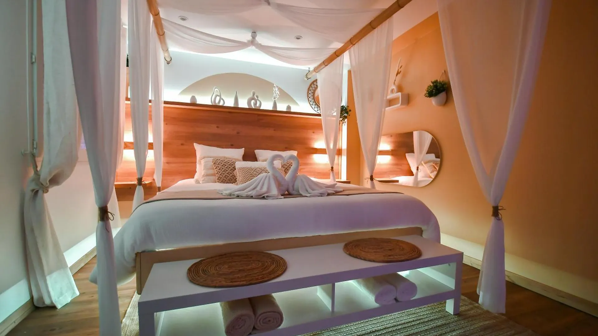 La Gioya - Love Room, Jacuzzi, Baldaquin La Seyne-sur-Mer