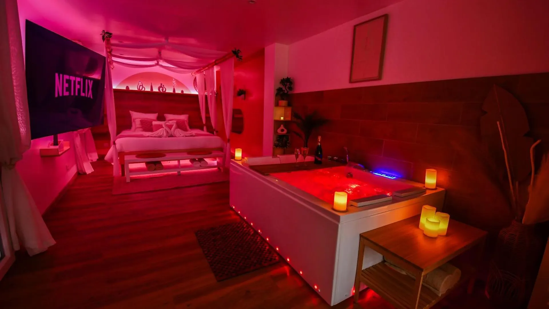 Apartment La Gioya - Love Room, Jacuzzi, Baldaquin La Seyne-sur-Mer