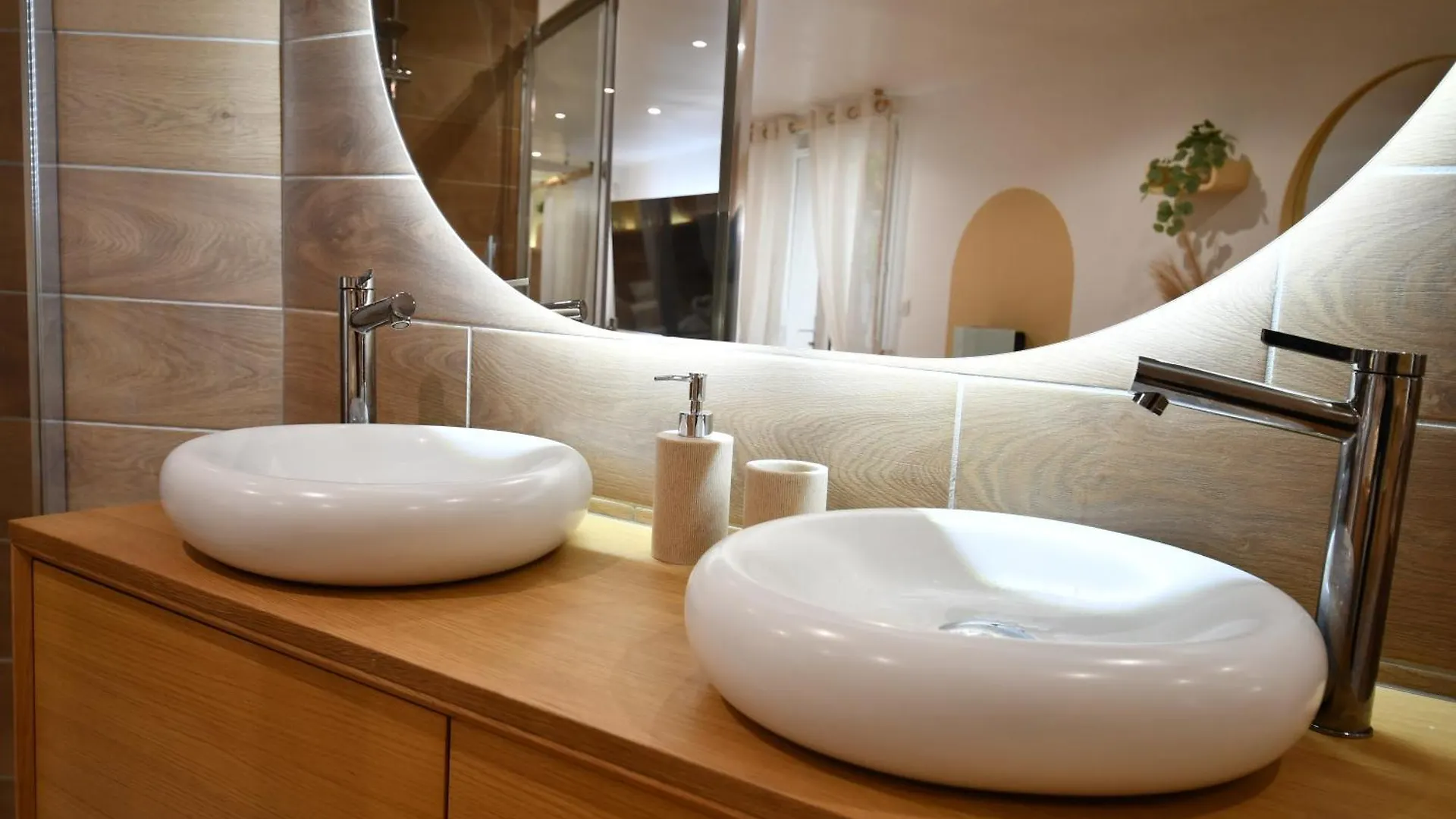 La Gioya - Love Room, Jacuzzi, Baldaquin La Seyne-sur-Mer Apartment