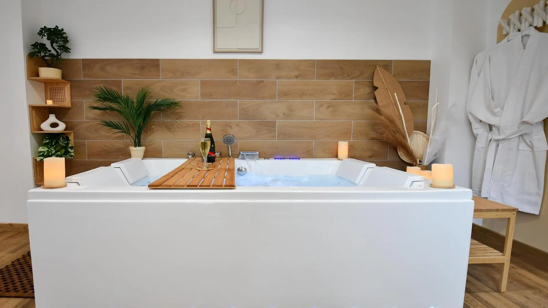 La Gioya - Love Room, Jacuzzi, Baldaquin La Seyne-sur-Mer